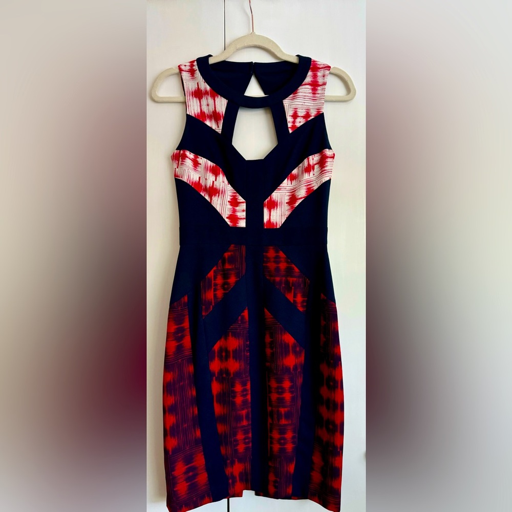 BCBGMAXAZRIA Cocktail Dress, size 02.